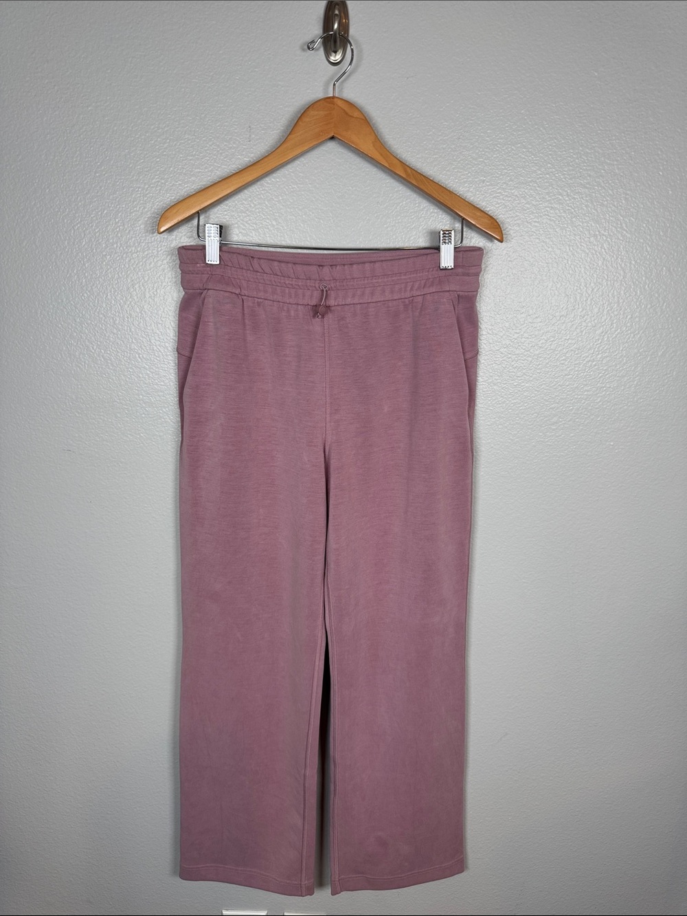 lululemon athletica Softstreme High Rise Pant mauve elastic waist size 8